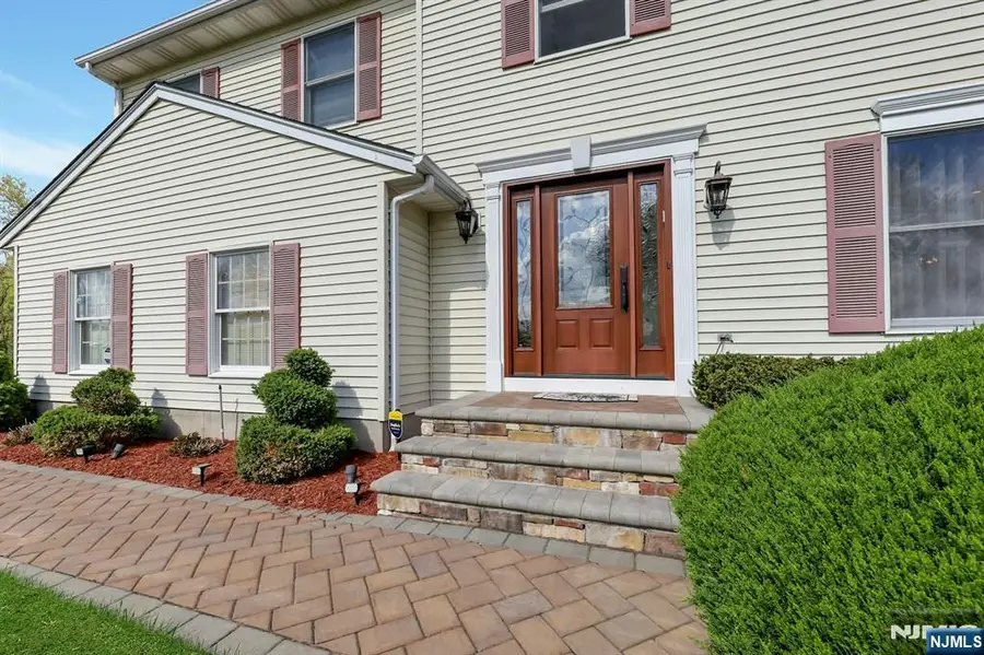 10 Viola Terrace, Township Of Washington, NJ 07676 - #2