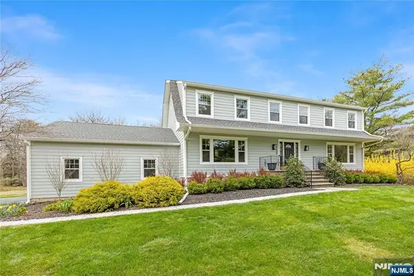 68 Burnwood Lane, Upper Saddle River, NJ 07458