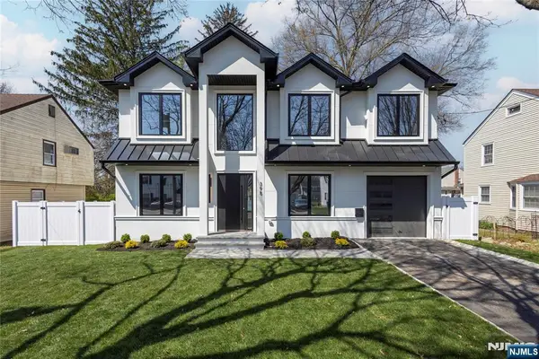 395 Hickory Avenue, Paramus, NJ 07652