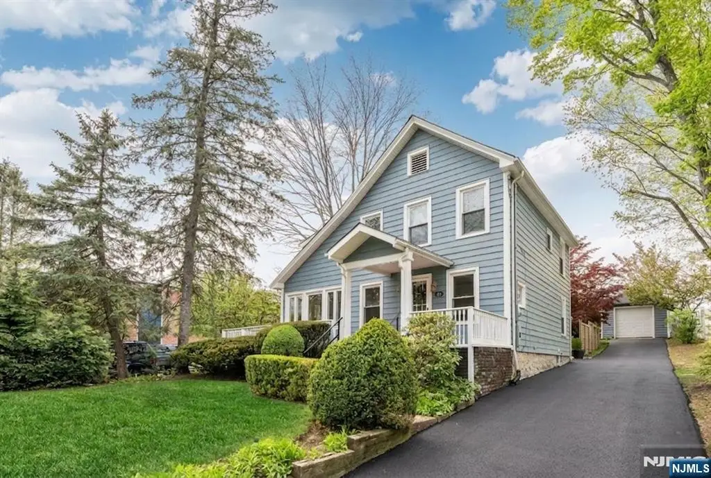 484 Pulis Avenue, Franklin Lakes, NJ 07417 - #1