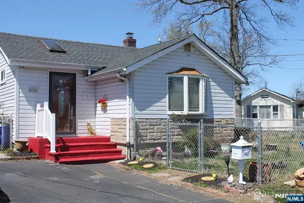 235 Alpine Way, South Amboy, NJ 08879