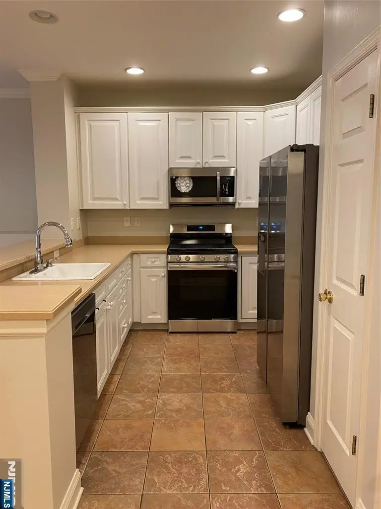 258 Riverwalk Way, Clifton, NJ 07014 - #2