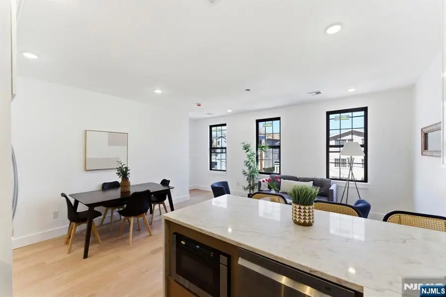 113 Oak Street 2, Jersey City, NJ 07304 - #3