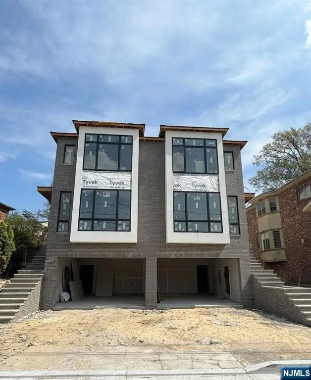 156 Morningside Lane, Palisades Park, NJ 07650 - #3