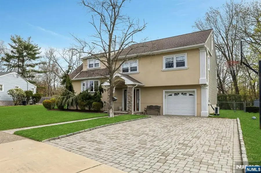 9-09 Elaine Terrace, Fair Lawn, NJ 07410 - #2