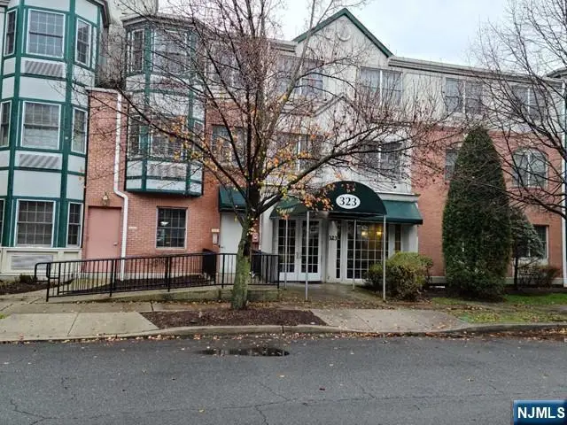 323 Willow Street 3M, Teaneck, NJ 07666 - #1