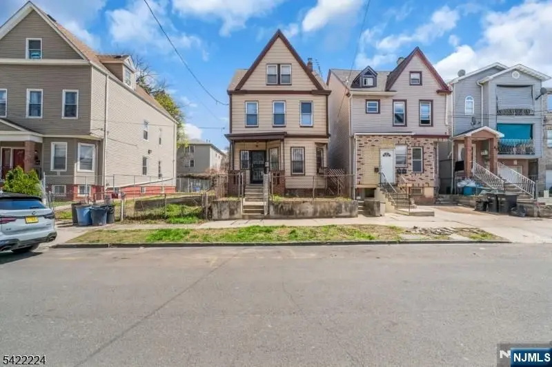 91 Oraton Street, Newark, NJ 07104 - #1