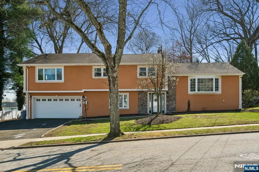 115 Birchwood Terrace, Wayne, NJ 07470 - #2