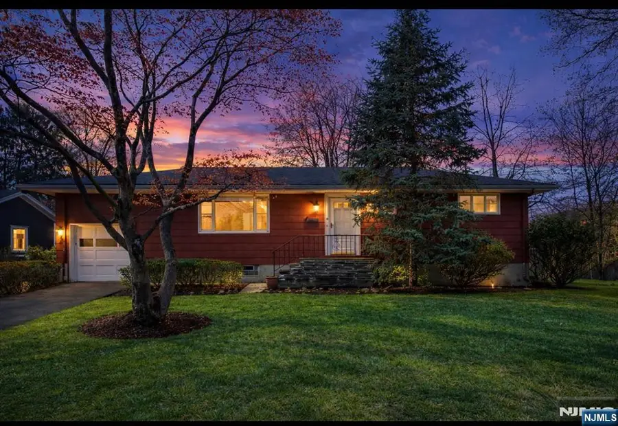 10 Laurel Place, Caldwell, NJ 07006 - #2