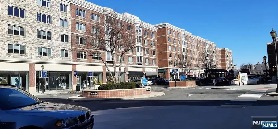 2301 City Place, Edgewater, NJ 07020 - #2