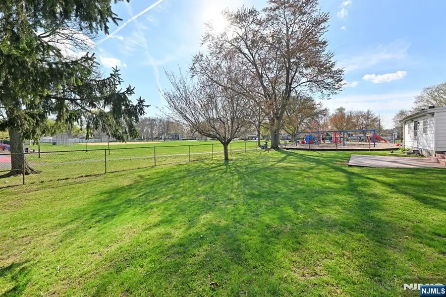 82 Arnot Place, Paramus, NJ 07652 - #3