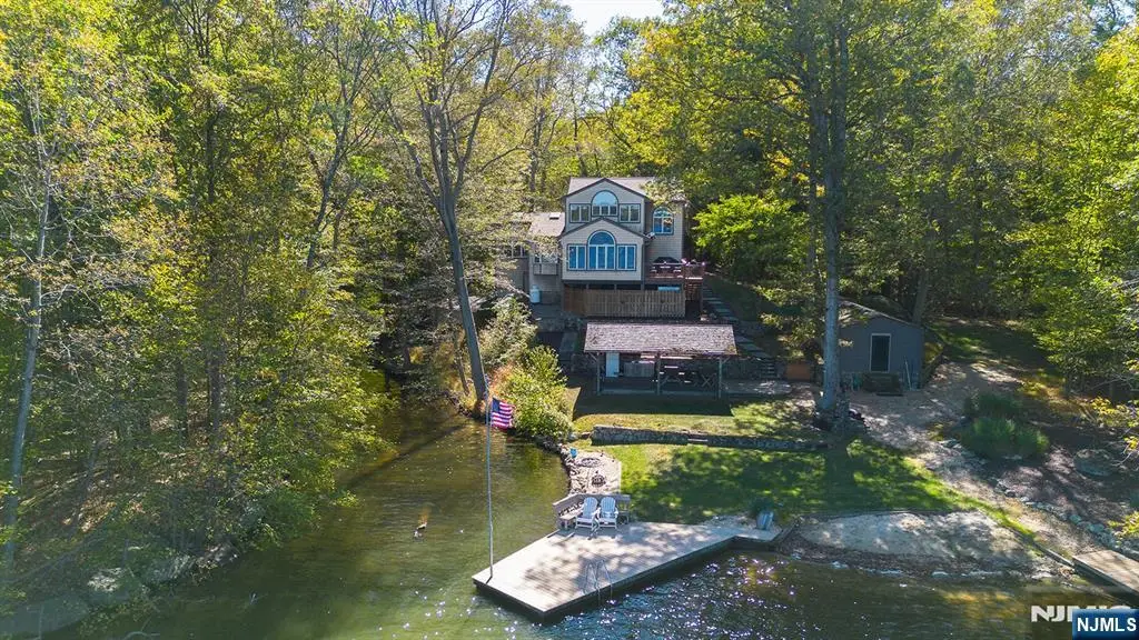 70 Harrison Lane, Bloomingdale, NJ 07403 - #1