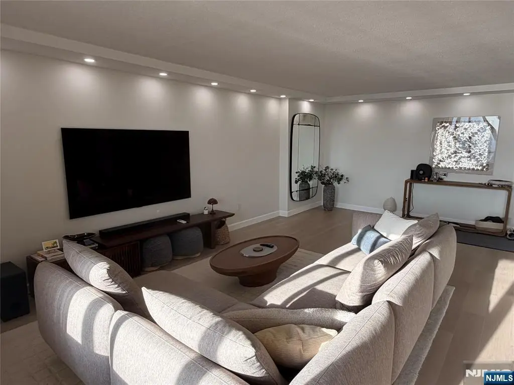 200 Winston 1205, Cliffside Park, NJ 07010 - #1