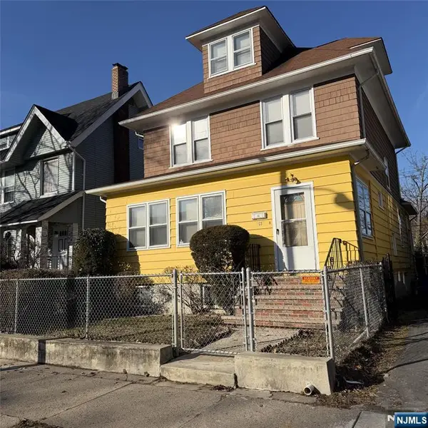 63 Sunnyside Terrace, East Orange, NJ 07018