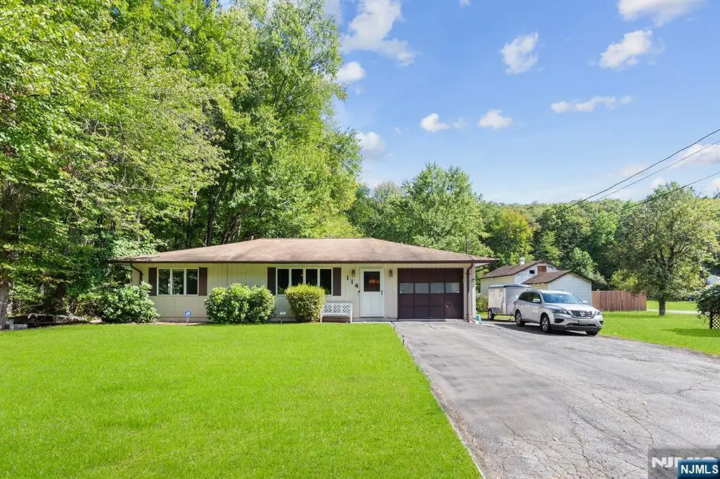 114 Van Dam Avenue, Bloomingdale, NJ 07403 - #1