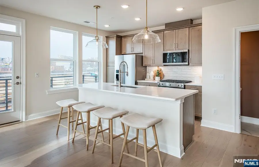 400 Sycamore Street 402, Kearny, NJ 07032 - #3