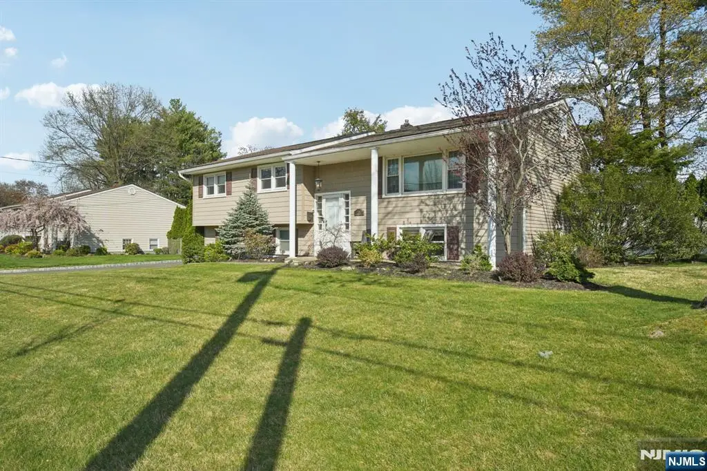 676 Rutgers Place, Paramus, NJ 07652 - #1
