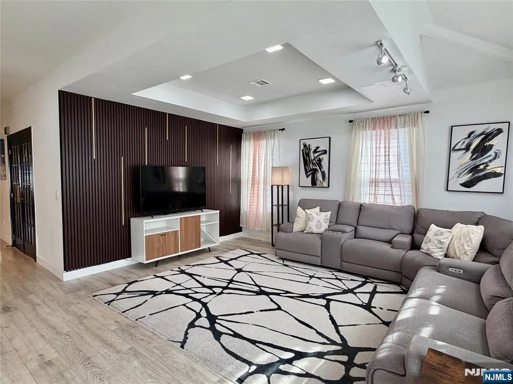 84 Center Avenue, Little Falls, NJ 07424 - #1