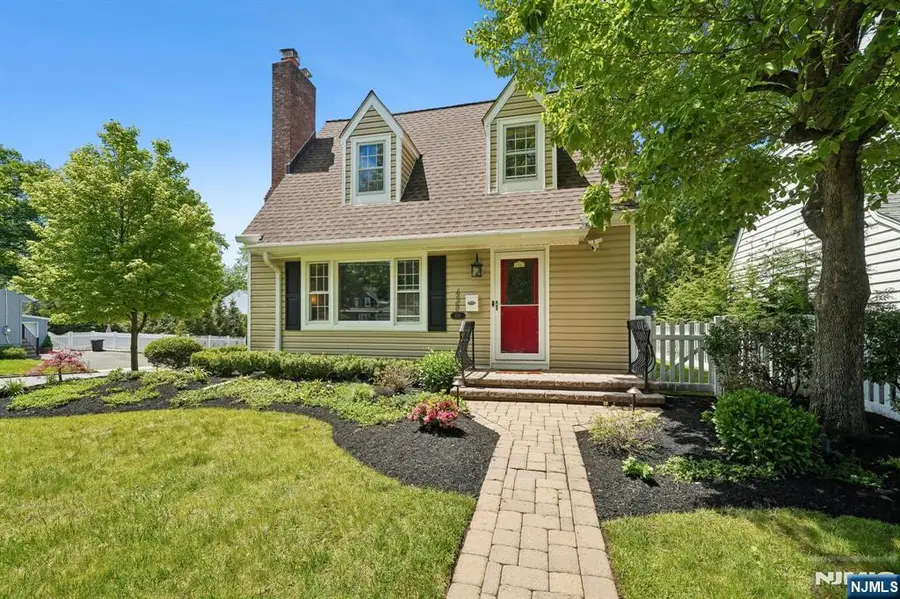428 Fairfield Avenue, Ridgewood, NJ 07450 - #3