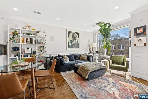 948 Summit Avenue 2, Jersey City, NJ 07307