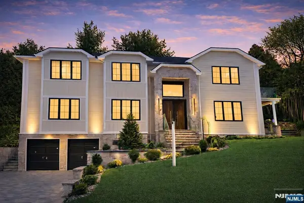 25 Macarthur Avenue, Closter, NJ 07624