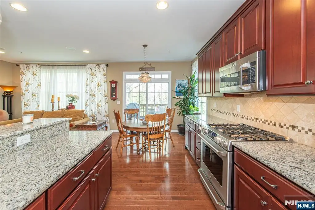 6 Mc Nish Way, Caldwell, NJ 07006 - #1