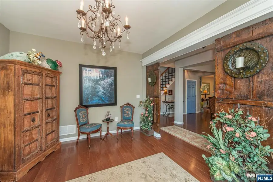 6 Mc Nish Way, Caldwell, NJ 07006 - #3