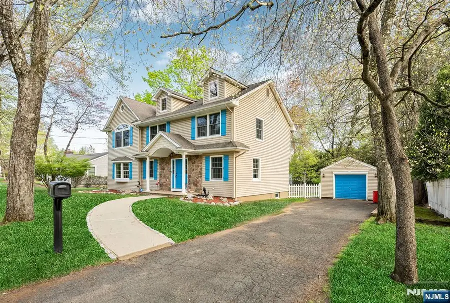 631 Montview Place, River Vale, NJ 07675 - #3