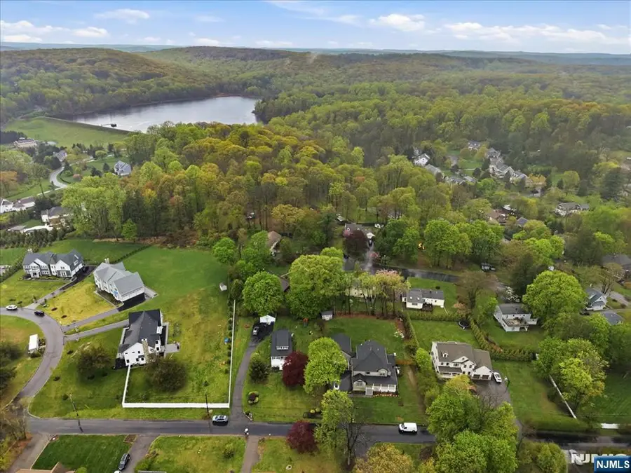 7 Shores Road, Mendham, NJ 07869 - #3