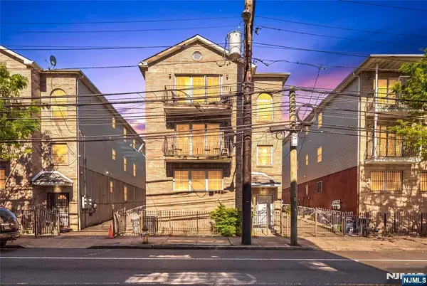 25-27 Norfolk Street, Newark, NJ 07103