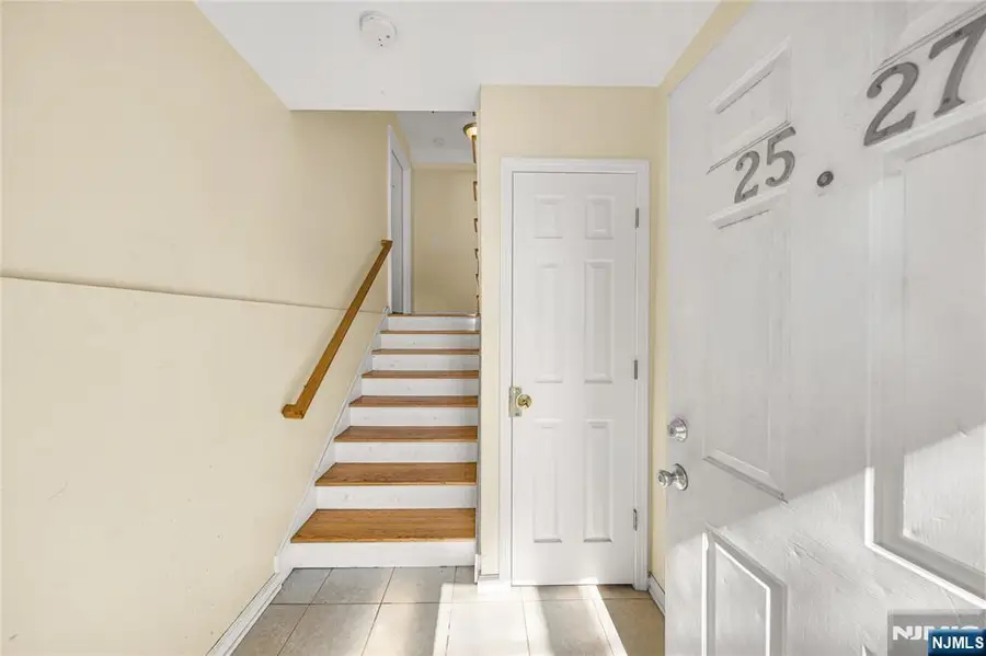 25-27 Norfolk Street, Newark, NJ 07103 - #3