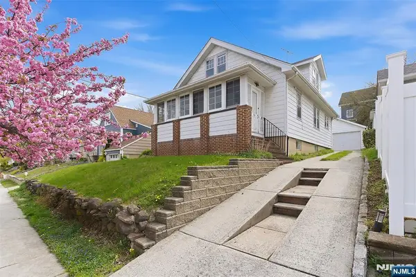 52 Nolton Street, Belleville, NJ 07109