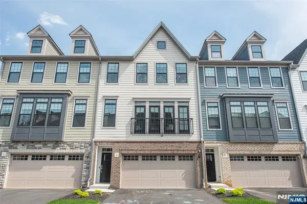 15 Cinnamon Drive, Upper Saddle River, NJ 07458