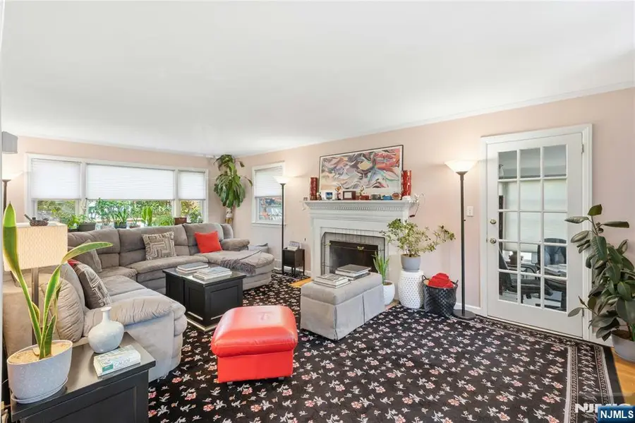 12 Louise Lane, Tenafly, NJ 07670 - #2