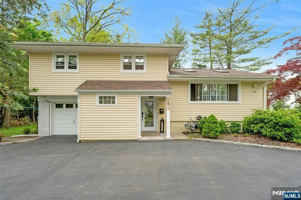 11 Meadow Street, Demarest, NJ 07627 - #1