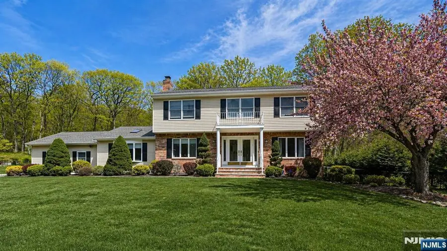 112 Urban Club Road, Wayne, NJ 07470 - #2