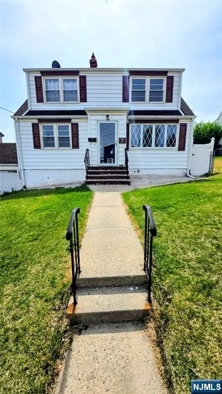 7 Barnard Place, North Arlington, NJ 07031 - #3