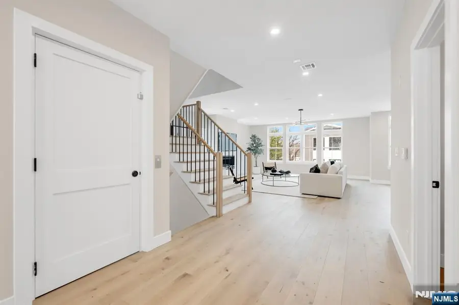 188 Broadway 4, Woodcliff Lake, NJ 07677 - #2