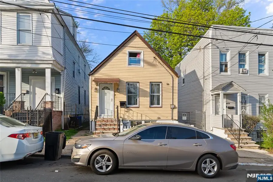 11 Tichenor Terrace, Irvington, NJ 07111 - #2