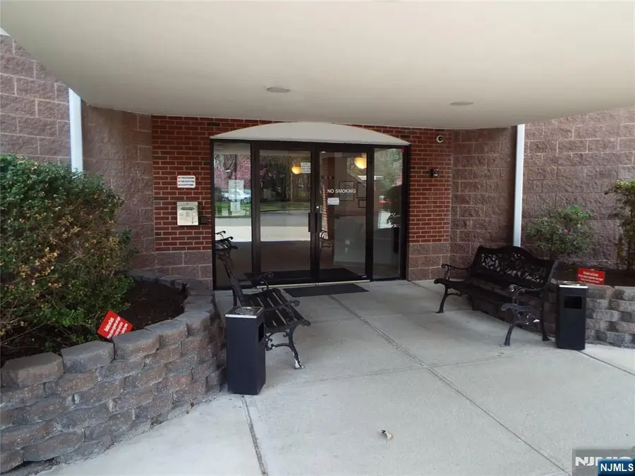 189 Forest Avenue 307, Paramus, NJ 07652 - #3
