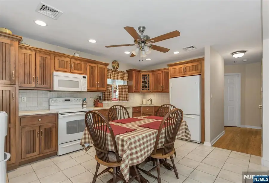 4 Lorelei Terrace, Lodi, NJ 07644 - #2