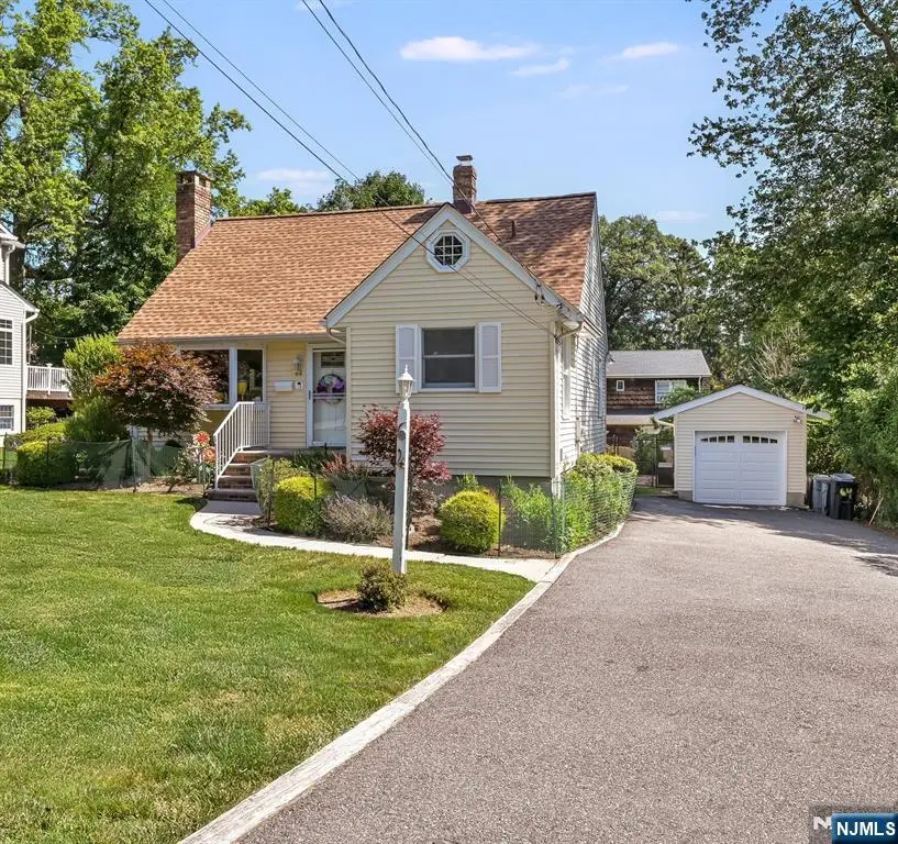 64 Ridge Avenue, Park Ridge, NJ 07656 - #3