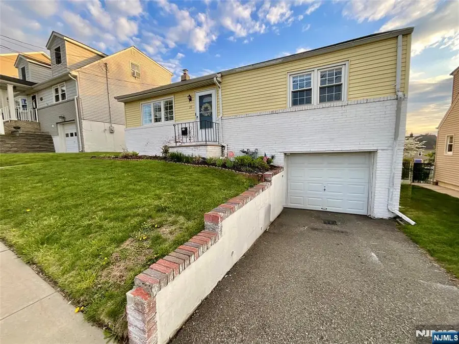 23 Veterans Place, North Arlington, NJ 07031 - #2