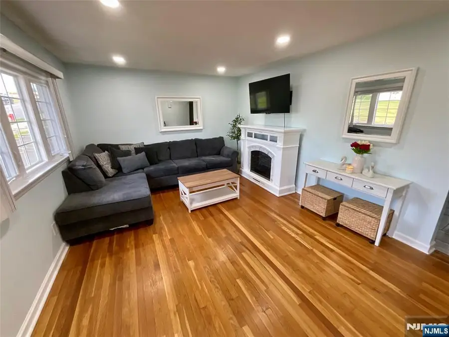 23 Veterans Place, North Arlington, NJ 07031 - #3