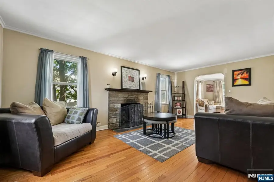 4 Greenwood Avenue, West Orange, NJ 07052 - #3