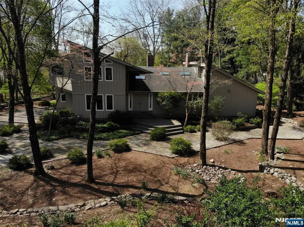 47 Hopper Farm Road, Upper Saddle River, NJ 07458 - #1