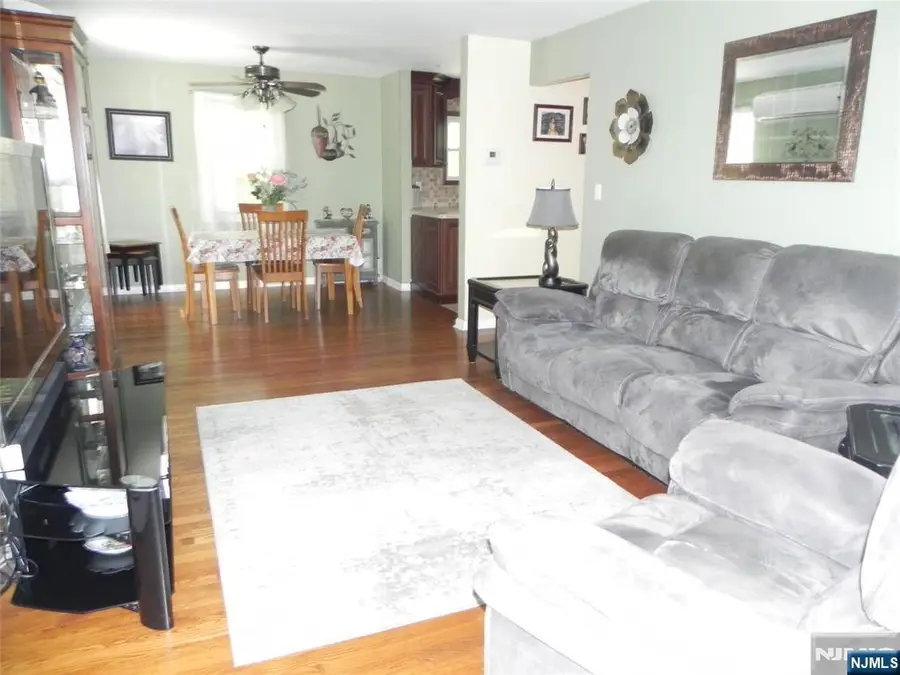 16 Seiler Court, Little Ferry, NJ 07643 - #2
