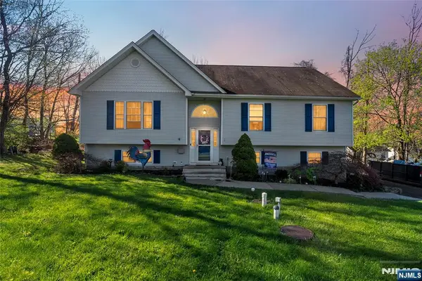 24 Reigler Road, West Milford, NJ 07421