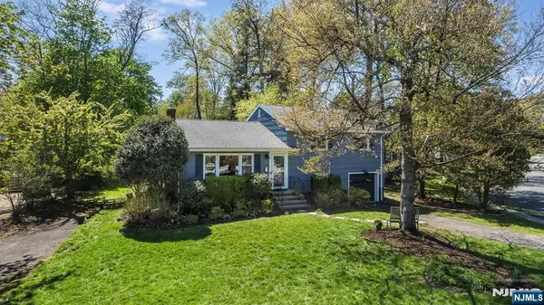 30 Bellaire Drive, Montclair, NJ 07042