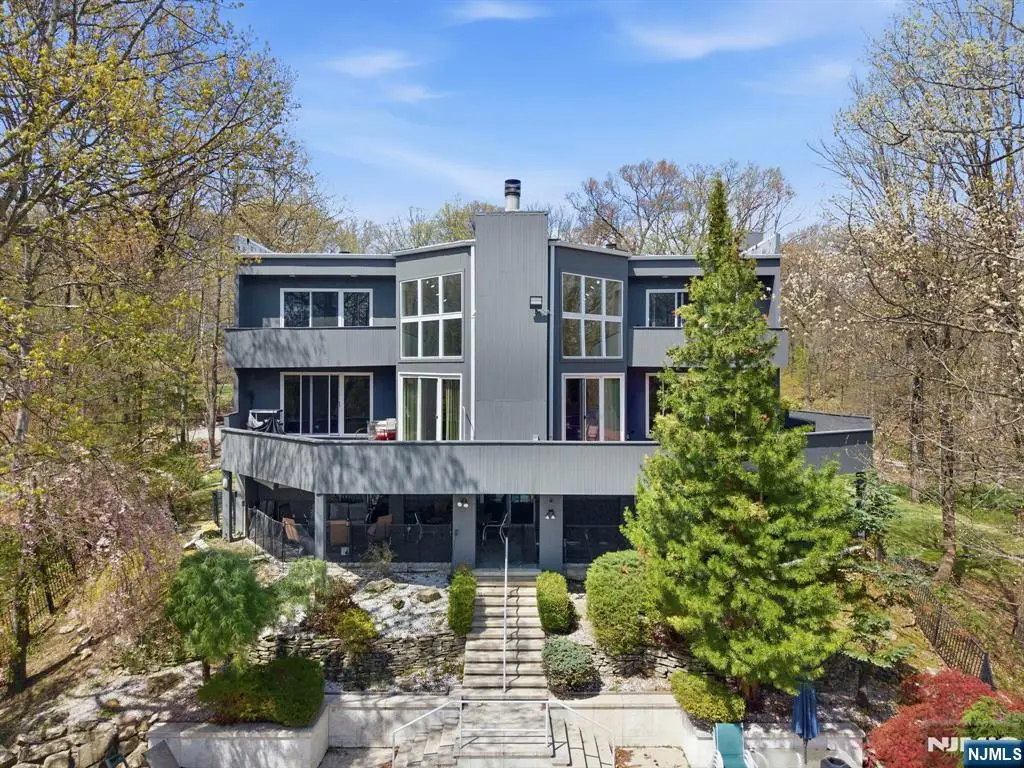 36 Fox Ledge Road, Kinnelon, NJ 07405 - #1